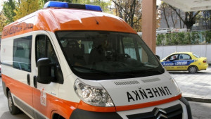 Кола не взе завоя на Севастопол и блъсна пешеходец