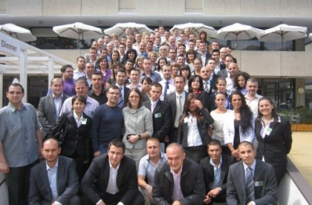 Младите гербери се събират край Варна, водят и куп депутати