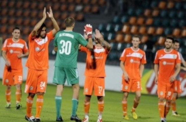 Литекс и Академик Свищов играят контрола в събота