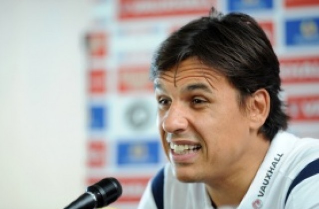 Националите на Уелс излетяха без селекционер заради гаф с паспорт