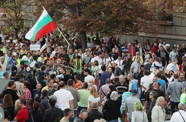 ЕНП: Политическата криза в България заплашва демократичните ценности