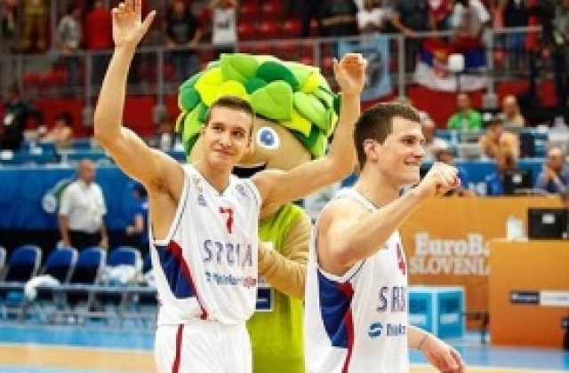 Сърбите посветиха победа на Европейското на пострадала сънародничка