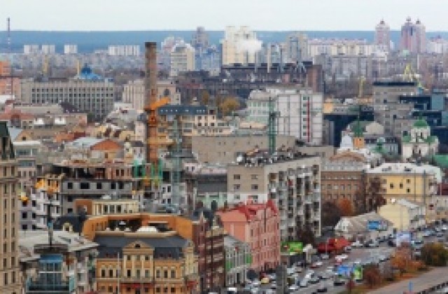 ВИДЕО: Украински хулигани нападнаха с ножове английски фенове в Киев