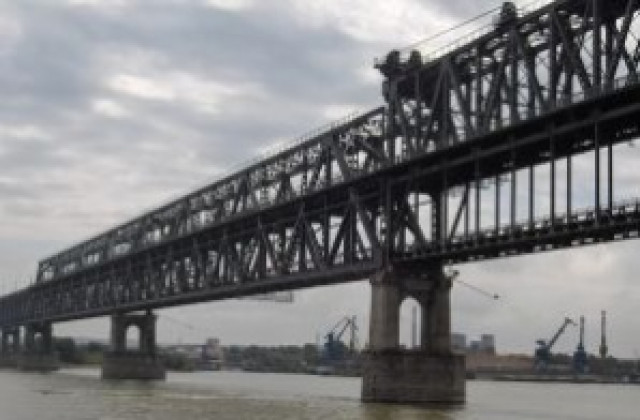 Заловиха румънец с хероин на Дунав мост