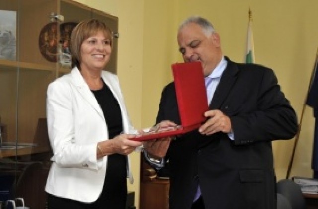 Министър Мариана Георгиева посети спортното училище в Плевен