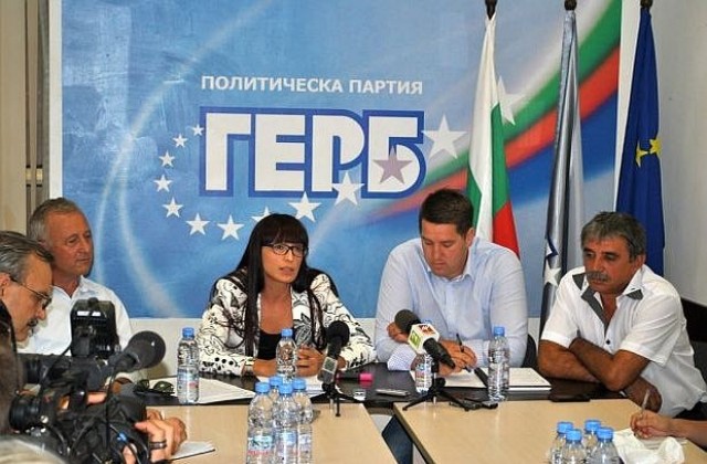 Савеклиева: Новата тройна коалиция подмени вота на хората