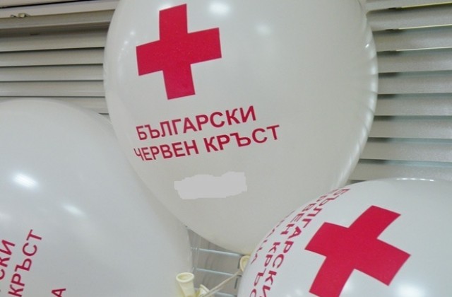 Младежи от БЧК правят демонстрации за първа помощ