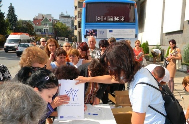 12 000 прегледа направени до момента по проекта Спри и се прегледай