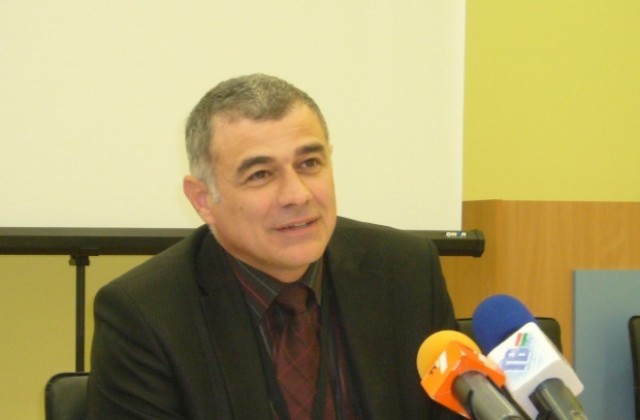 Депутат от БСП с приемен ден в Гълъбово