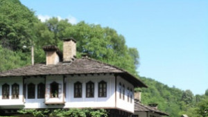 12 502 туристи посетили АЕК Етър по време на панаира