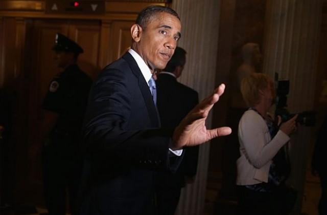 Обама поиска Конгресът да забави гласуването за удар срещу Сирия