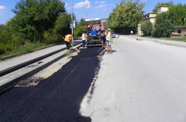 Започнаха възстановителните работи в района на училище Райчо Каролев