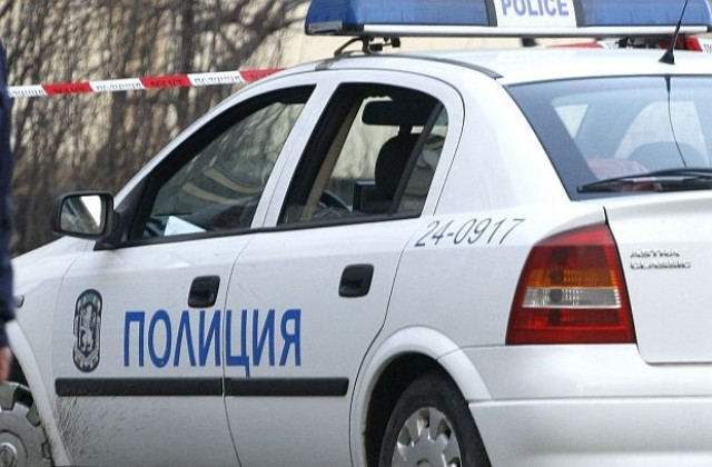 Блъснаха пешеходец