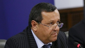 Търсят се варианти за отпадане на тавана на част от