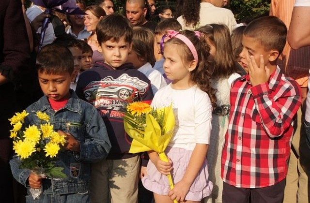 11 800 първокласници тръгват на училище в София