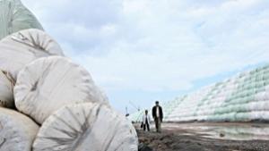 Гости от НС и министерства обсъждат в Ловеч такса битови
