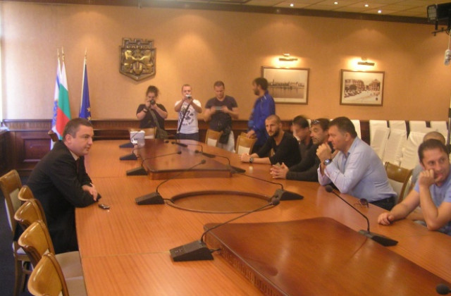 Кметът: „Всички сме задължени да направим максималното Спартак да продължи да съществува”