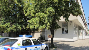 Човешки кости и труп на удавен в бунар открити край