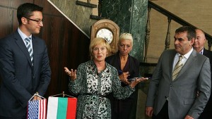 Пуснаха марка за годишнина от дипломатическите отношения между САЩ и
