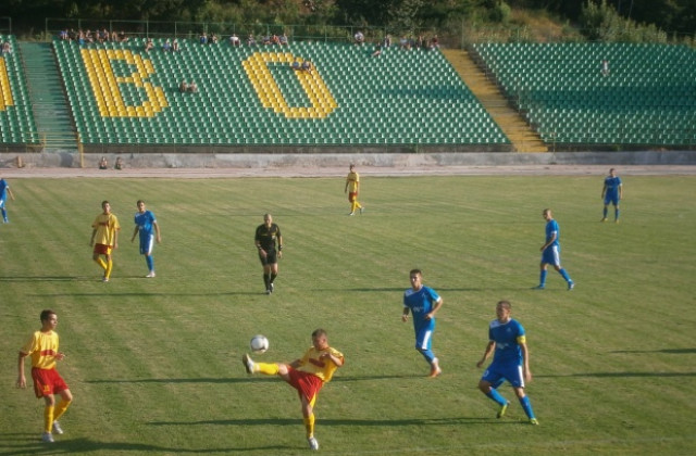 Без двама основни футболисти, Велбъжд гостува на Видима- Раковски в U19