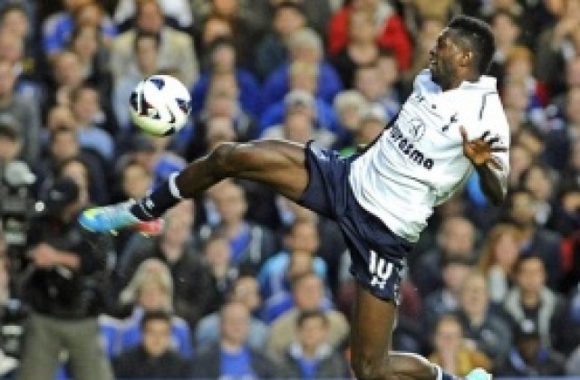 Реднап прибира Адебайор под наем