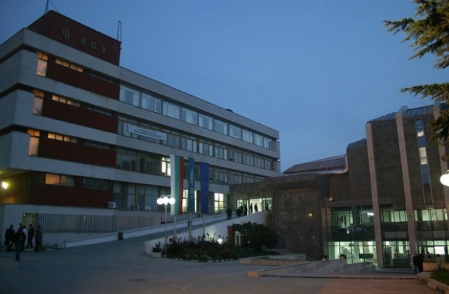 Частните университети искат държавни субсидии