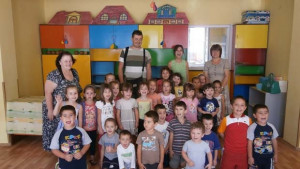 Младоженци станаха дарители на детска градина