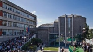 Автор на бестселър с публична лекция на старта на учебната