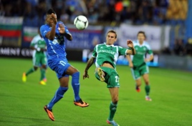 Йордан Минев пропуска мача с ПСВ