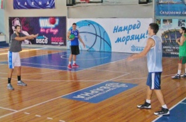 Черно море порт Варна заминава за Сърбия, среща Цървена звезда