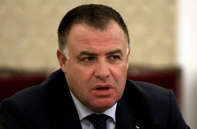 Борисов возил министрите си