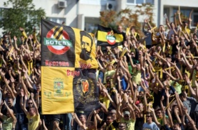 Стоилов: Ако сега спечелим трофей, няма да отговаря на реалностите