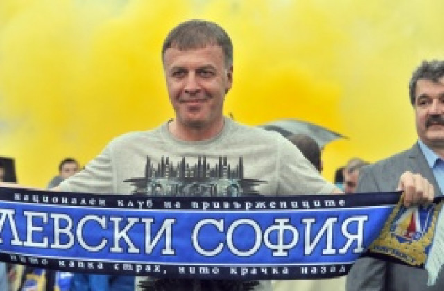 Сираков: Нормално е при тези резултати да има напрежение и срещу мен