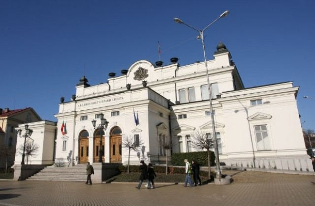 Новият изборен закон няма да отговори на обществените очаквания