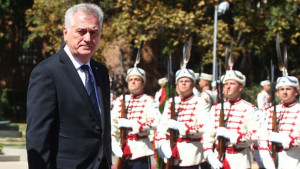 Салюти за сръбския президент стреснаха столичани по обед