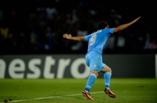 ВИДЕО: Наполи победи Борусия, а Арсенал се справи с Марсилия в равностойната група F