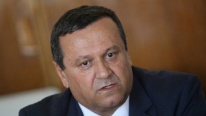 Увеличението на пенсионната възраст няма алтернатива призна министър Адемов
