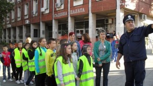 Ученици от НУ Хр Ботев участваха в Безопасно поведение на