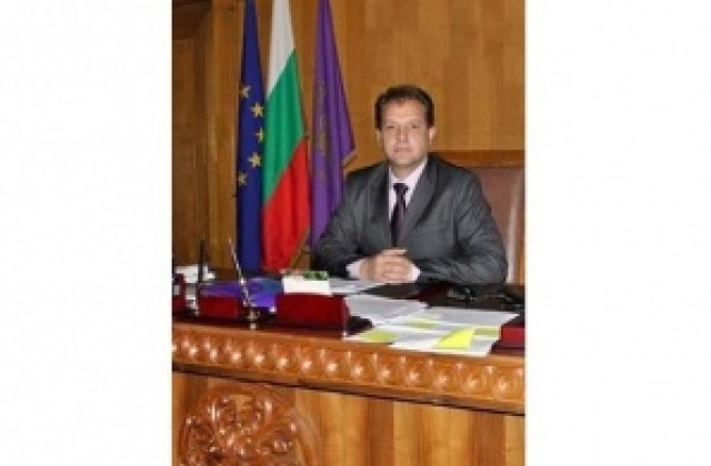 Обръщение на кмета на В. Търново по повод 105 години от обявяването на Независимостта