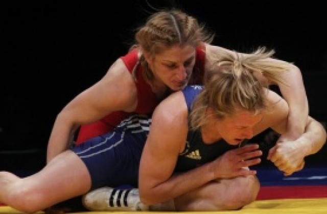 Елина Васева и Александър Костадинов загубиха в първите си срещи