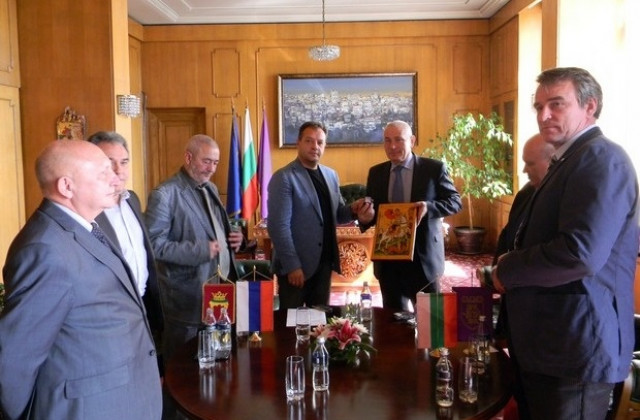 В. Търново и Твер разработват маршрут По стъпките на руските Освободители