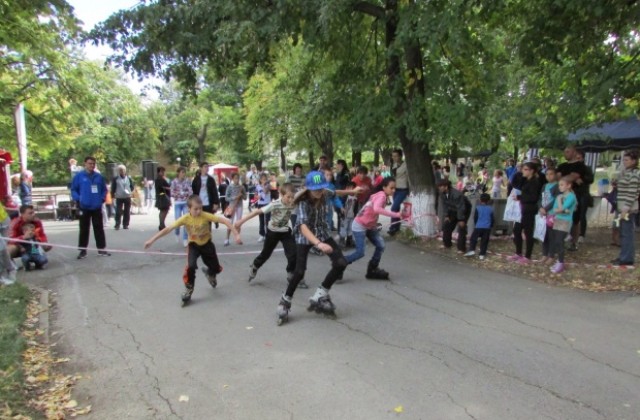 Стотици семейства спортуваха и се забавляваха с ФАМИЛАТЛОН