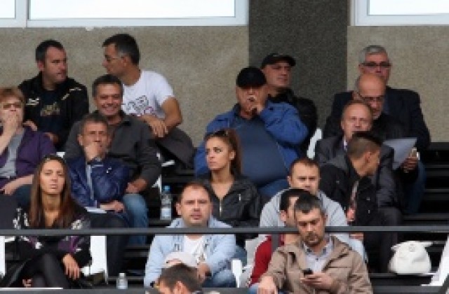 Венци Стефанов: Опитахме се да играем футбол, Любимец рушеше играта