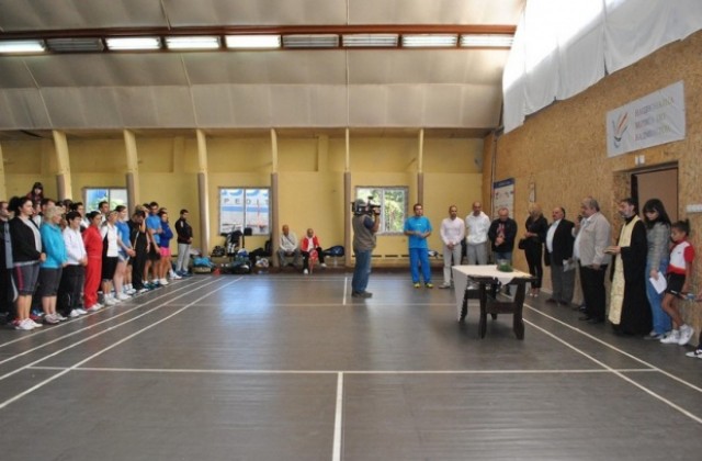 Нова зала по бадминтон в Русе