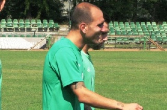 Нефтохимик без Стамен Ангелов срещу Левски