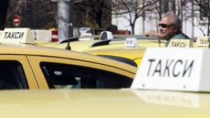 Ако се въведе патентен данък за такситата услугите им може