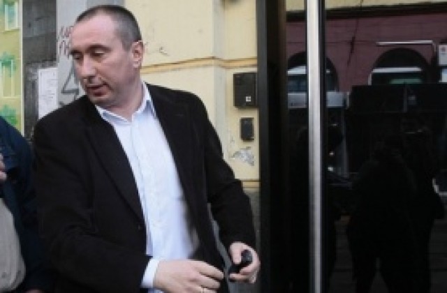 Стоилов: С операция или без, Неделев ще се възстановява два месеца