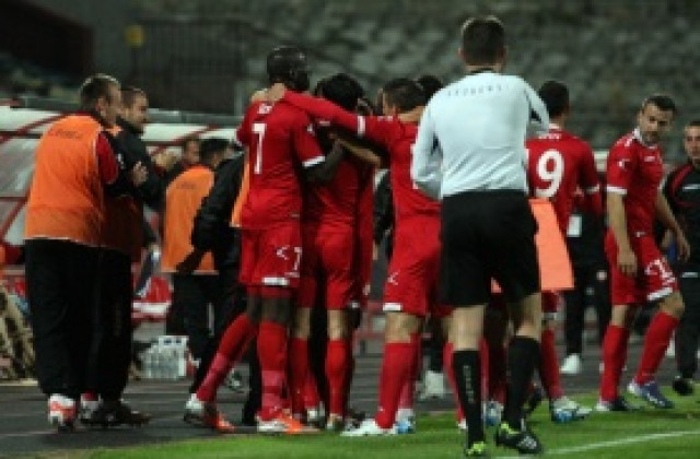 Младенов взе 21 в групата за Любимец, Косоко пак е аут