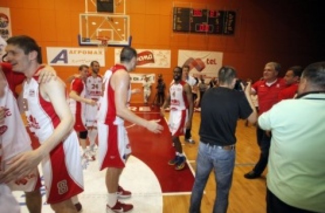 Арена Армеец-2 приема първото дерби Левски-Лукойл за сезона