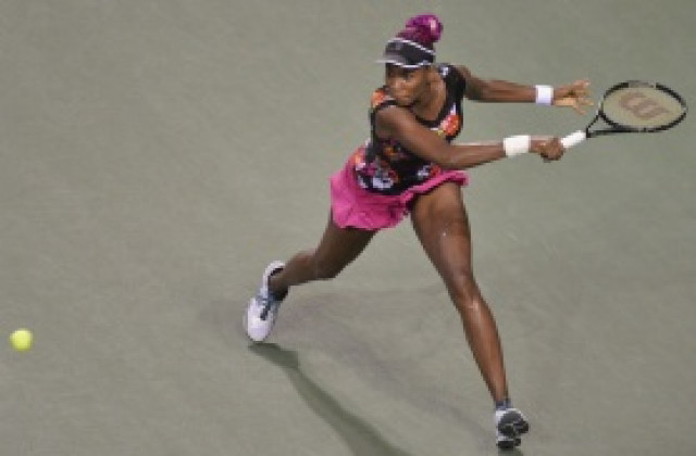 Винъс с труден успех над румънка